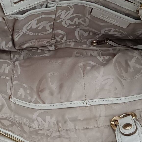 Michael Kors Women's Chain Leather Strap Shoulder Bag White - Picture 4 of 7